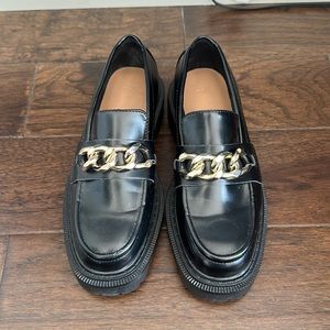 H&M Black Chunky Loafers (Size 7)